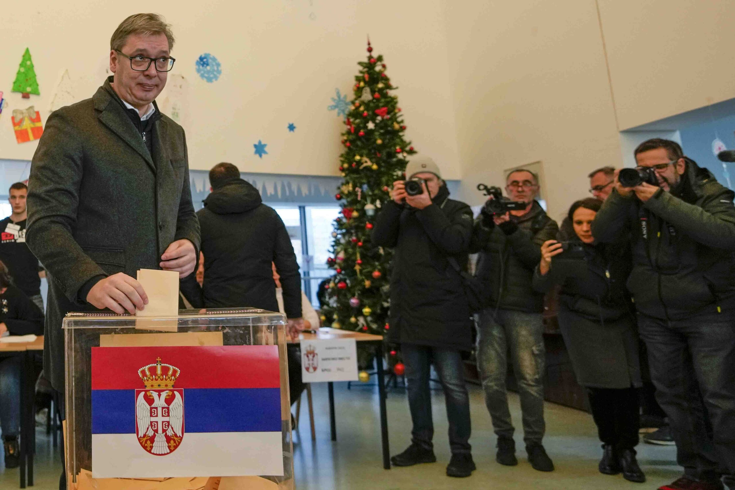 Σερβία – Βουλευτικές εκλογές: Νίκη στις βουλευτικές εκλογές και αυτοδυναμία ανακοίνωσε το Σερβικό Προοδευτικό Κόμμα του Βούτσιτς