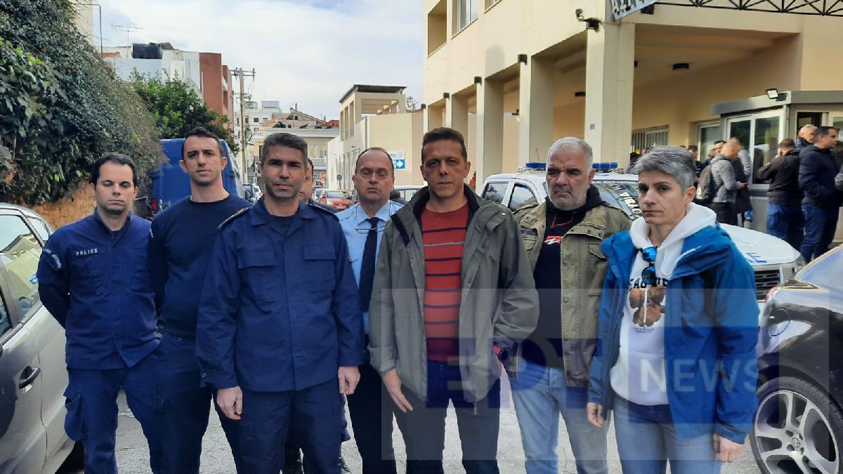 Χίος: Συγκέντρωση συμπαράστασης Αστυνομικών στον συνάδελφό τους