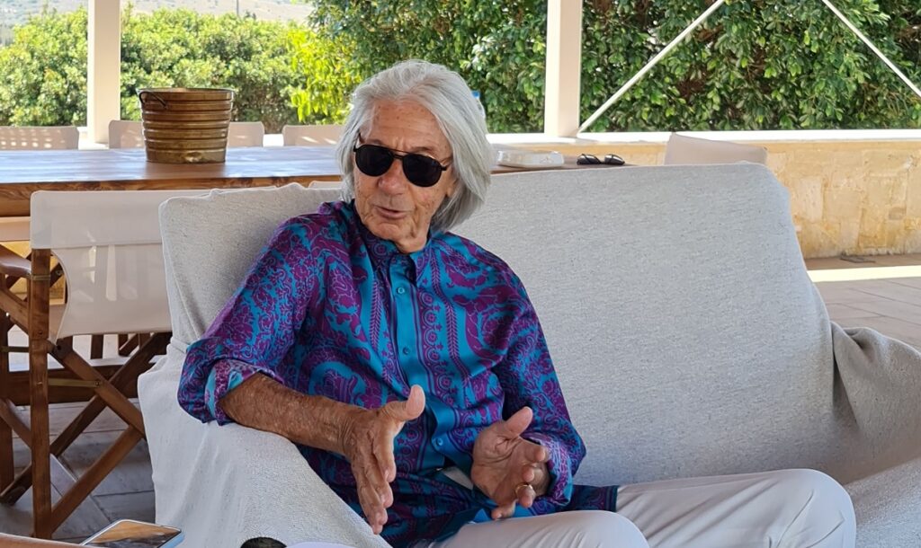 Elio D’ Anna: Ο συγγραφέας της «Σχολής των Θεών» σε μια εφ’όλης της ύλης συνέντευξη