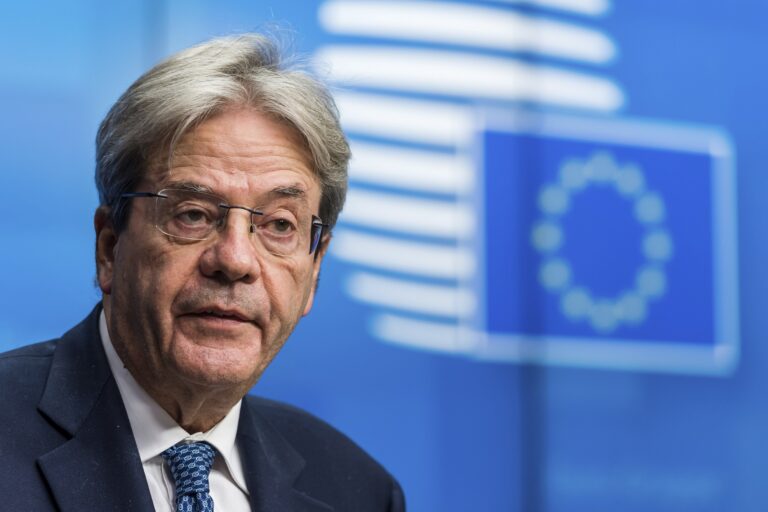 Τζεντιλόνι: Εξέφρασε την ικανοποίησή του για την «ομόφωνη» συμφωνία των μελών της ΕΕ για την αναθεώρηση του Συμφώνου Σταθερότητας