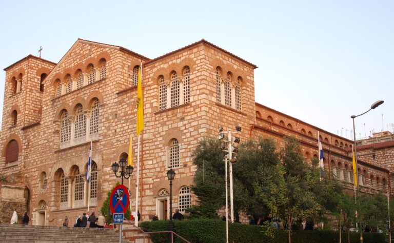 Θεσσαλονίκη: Λαμπρός ο εορτασμός των Χριστουγέννων στον Ιερό Ναό του Αγίου Δημητρίου