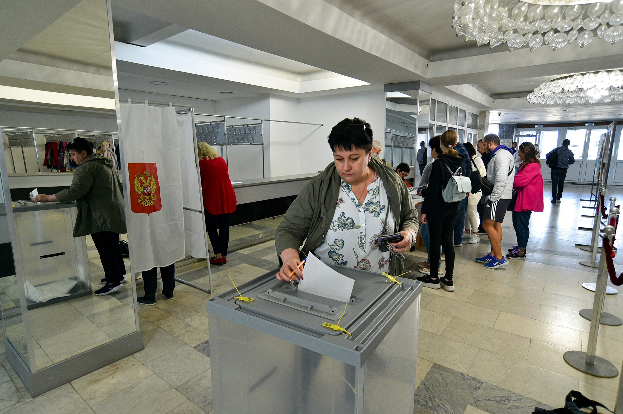 Luhansk-Voting-Referendum-file-AP-Photos