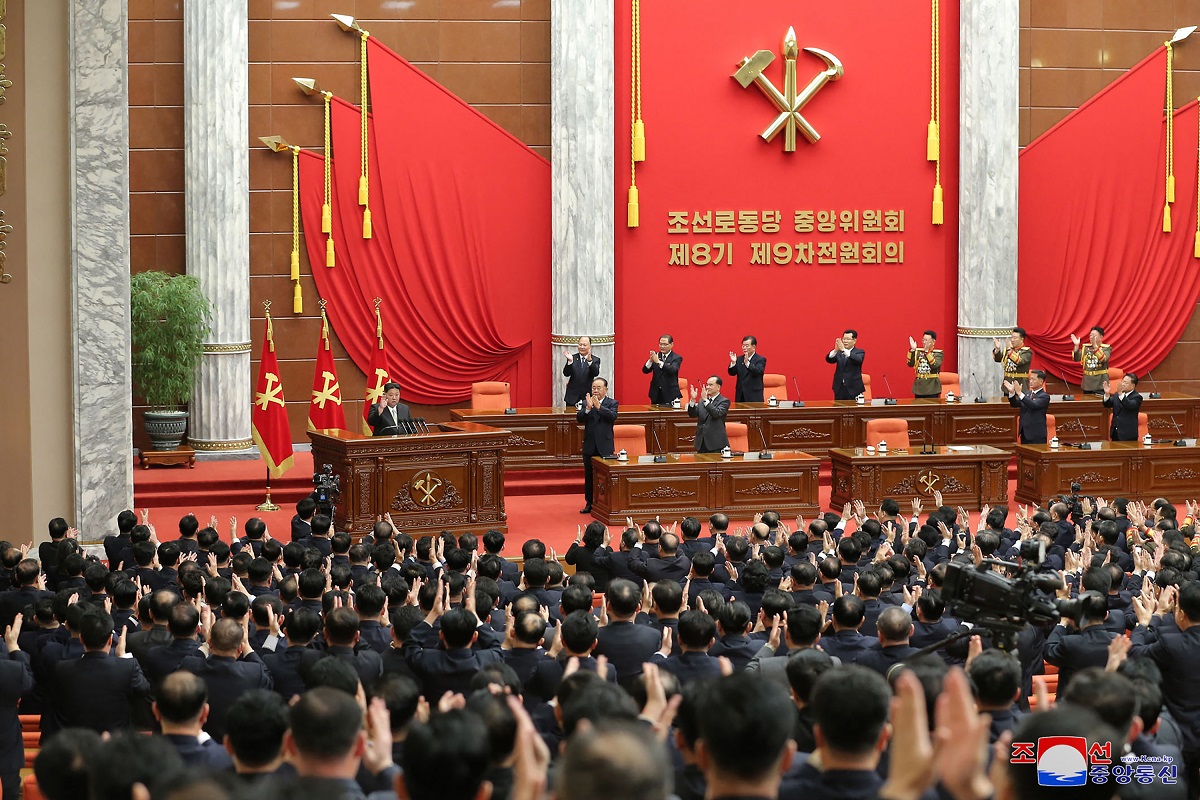 Β. Κορέα: Ο Κιμ Γιονγκ Ουν ζήτησε επιτάχυνση των πολεμικών προετοιμασιών και των πυρηνικών όπλων