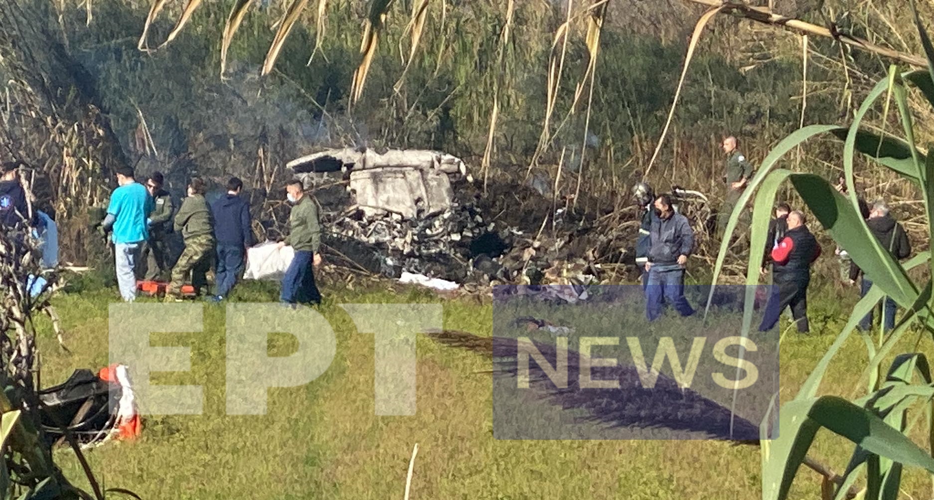 Πτώση εκπαιδευτικού αεροπλάνου στην Καλαμάτα – Οι πρώτες εικόνες