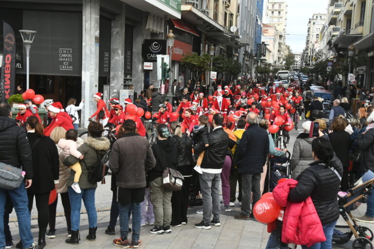 Πάτρα: Έδωσε γιορτινό χρώμα στην πόλη το Patras Santa Bike