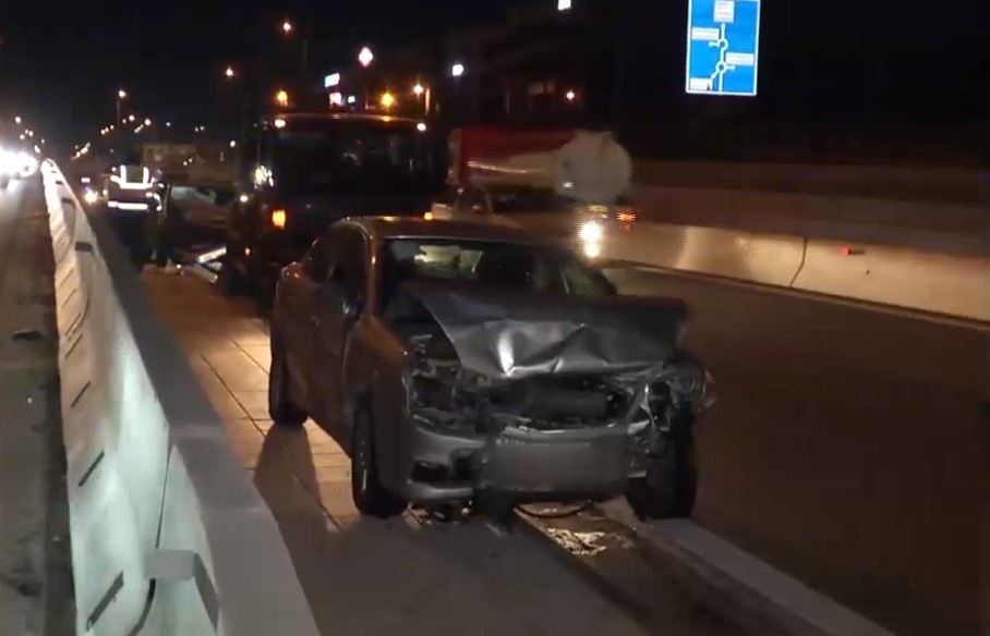 Θεσσαλονίκη: Αυτοκίνητο μπήκε στο αντίθετο ρεύμα στην περιφερειακή οδό και συγκρούστηκε μετωπικά