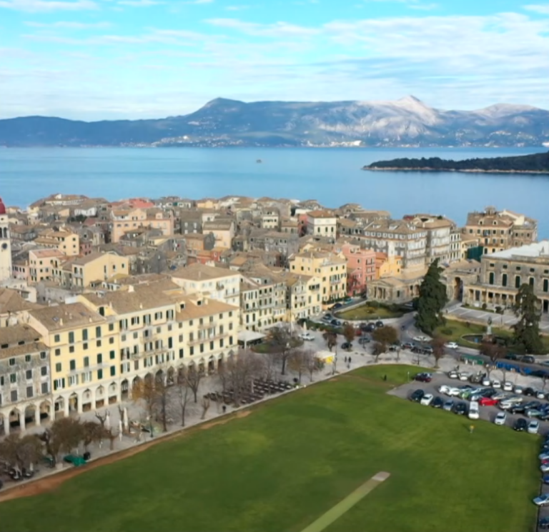 Έλενα Ράπτη: Μεγάλη αύξηση στις αφίξεις και τα έσοδα από τον τουρισμό το 2023