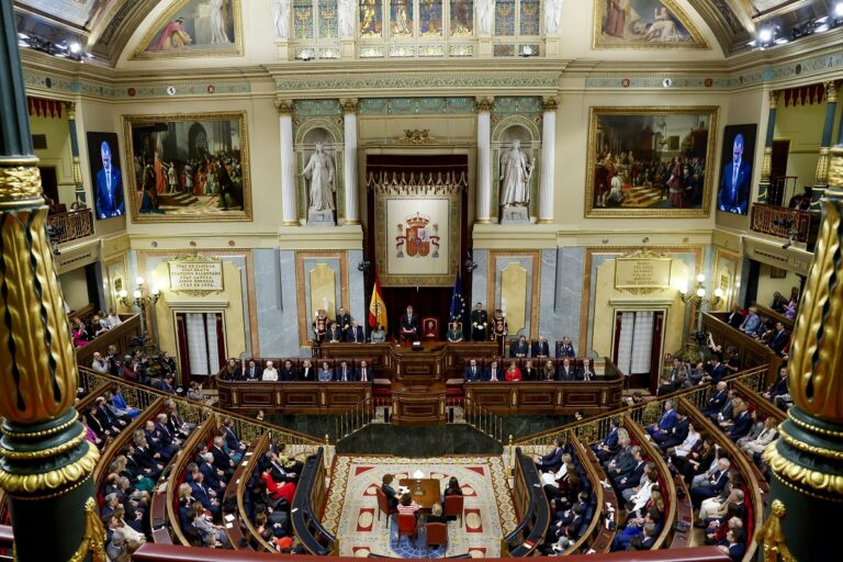 Ισπανία: «Φωτιά» στην ολομέλεια του Κογκρέσου βάζει το νομοσχέδιο περί αμνηστίας- Ξεκινά η επεξεργασία του εν μέσω έντασης