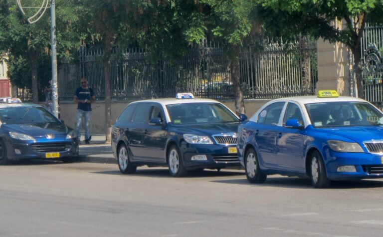 Χωρίς ταξί για τέσσερις ημέρες η Θεσσαλονίκη – Οι οδηγοί θα συμμετάσχουν στην απεργιακή κινητοποίηση για το φορολογικό