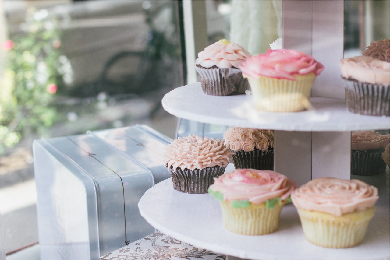 cupcakes-2625778_1280