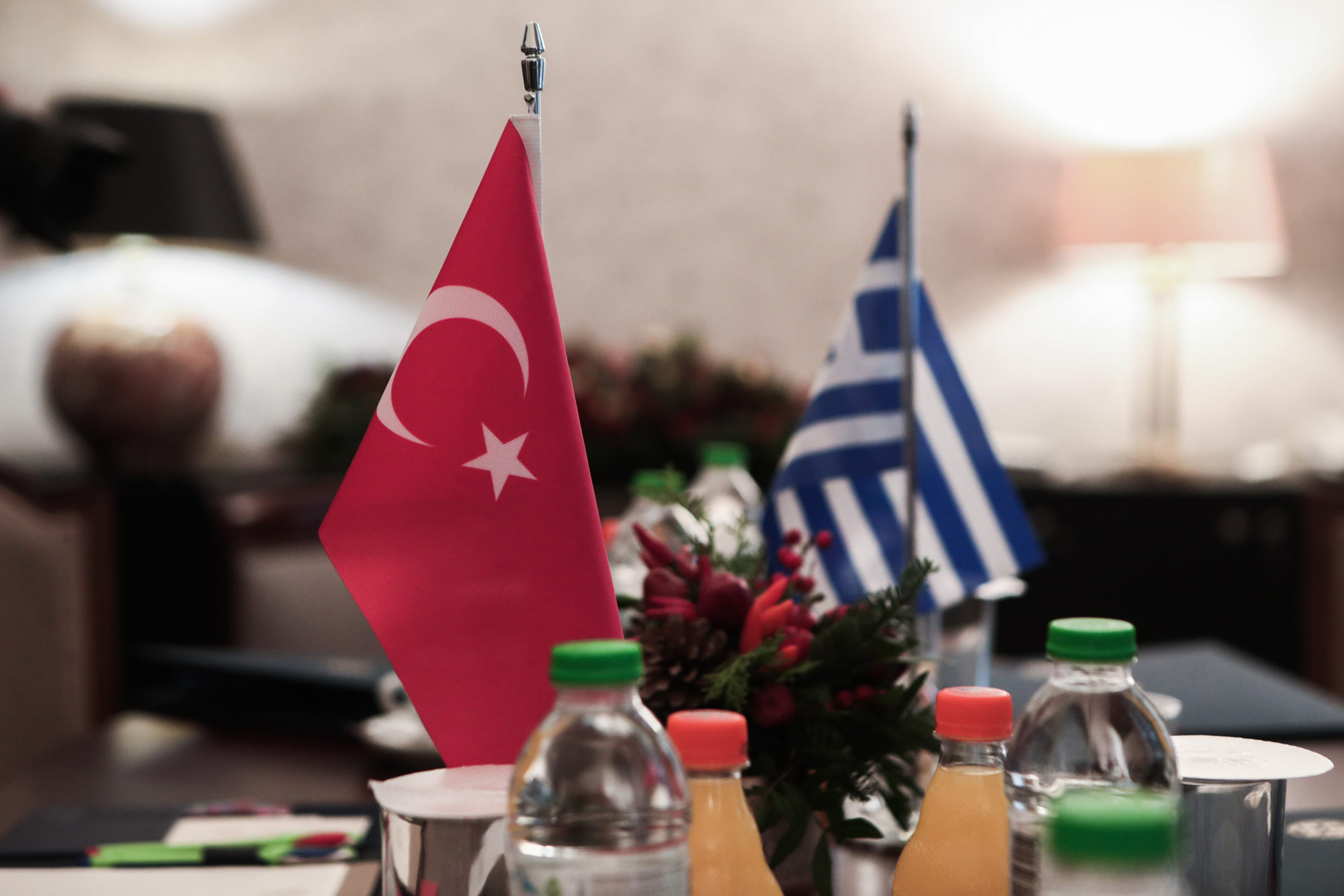 Προσπάθειες ελληνοτουρκικής «νηνεμίας»: Χαμηλοί τόνοι από τις δύο πλευρές παρά τις προκλήσεις της Άγκυρας