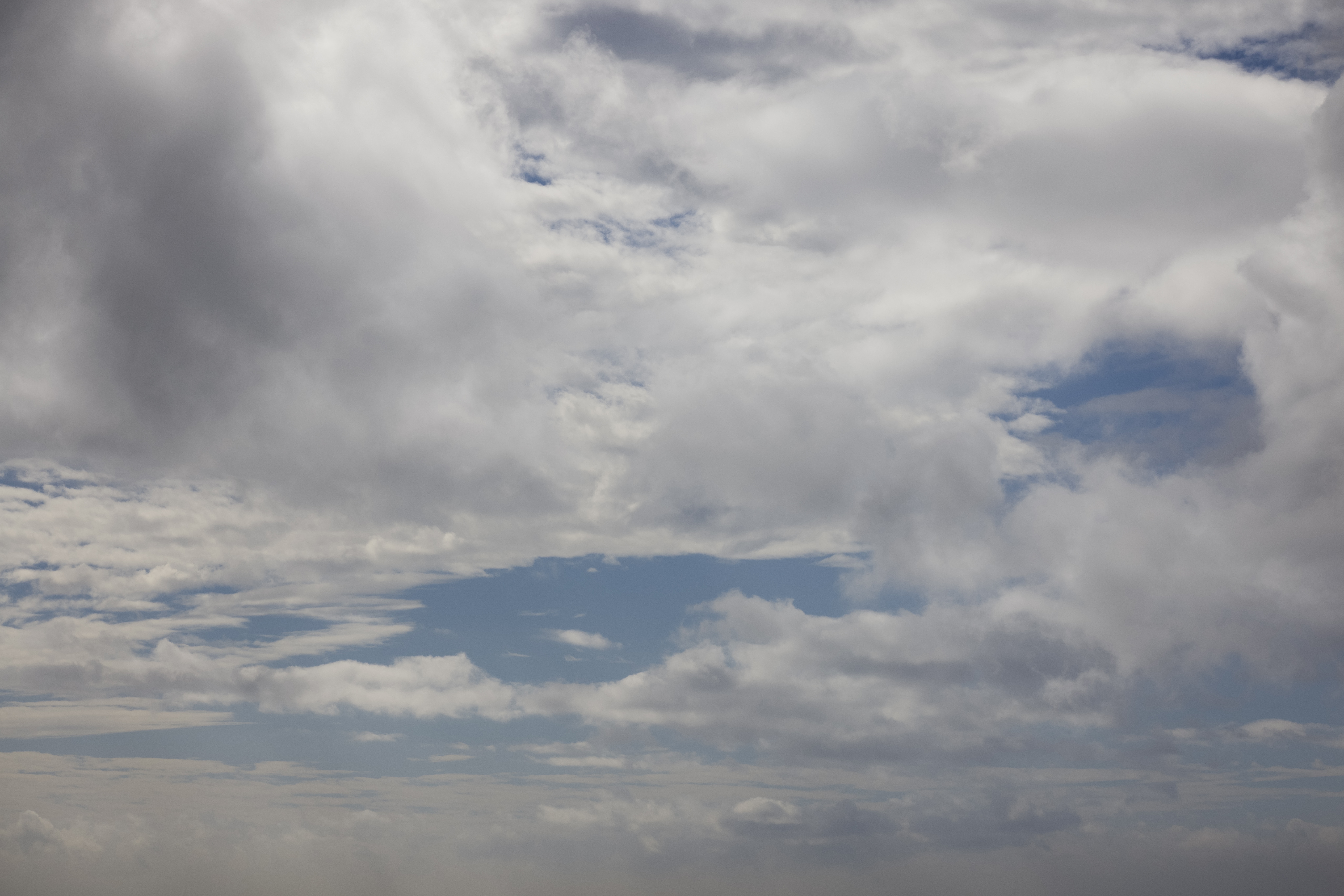 Ο καιρός με την Ν. Ζιακοπούλου: Αυξημένη η συννεφιά το Σαββατοκύριακο – Με λίγες βροχές στο νότιο Αιγαίο η Πρωτοχρονιά