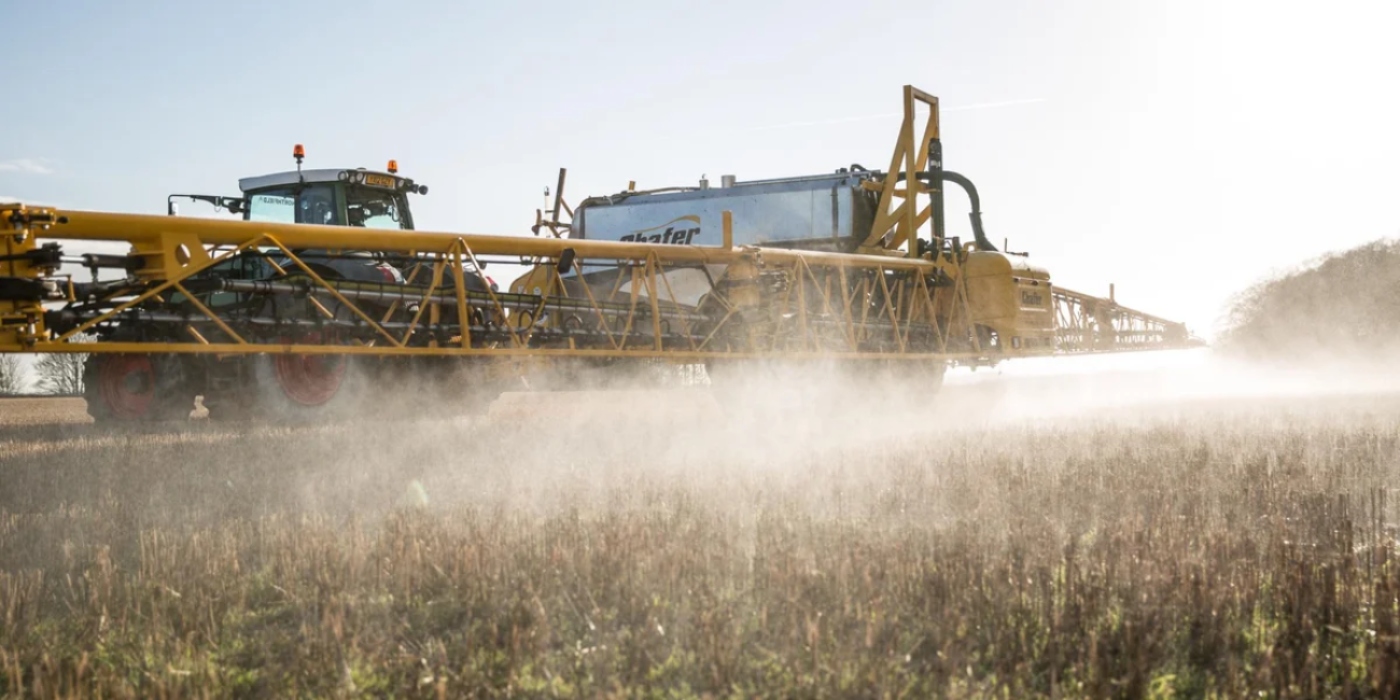 glyphosate-herbicide-pesticide-crop-spray