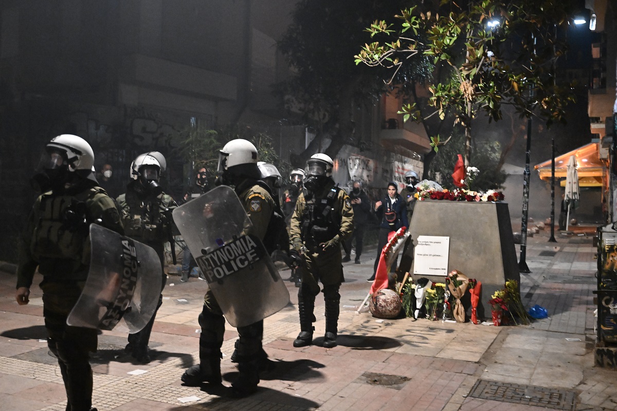 Προσαγωγές και συλλήψεις σε Αθήνα και Θεσσαλονίκη στις εκδηλώσεις στη μνήμη Γρηγορόπουλου