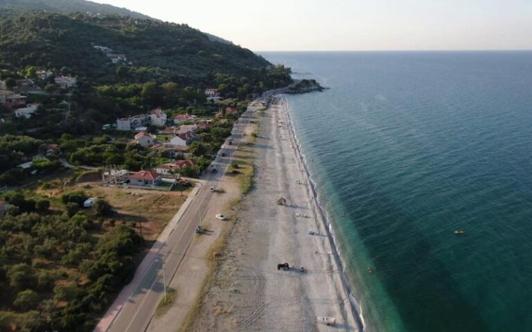 Μετανάστες εντοπίστηκαν στα παράλια του δήμου Αγιάς