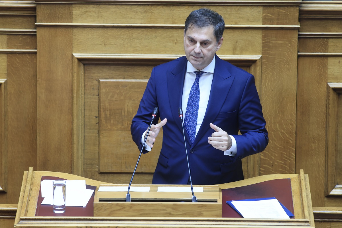 Χ. Θεοχάρης: Ποιοι υποχρεούνται να καταχωρούν στοιχεία στο Ηλεκτρονικό Σύστημα Ταυτοποίησης Αλκοολούχων Ποτών