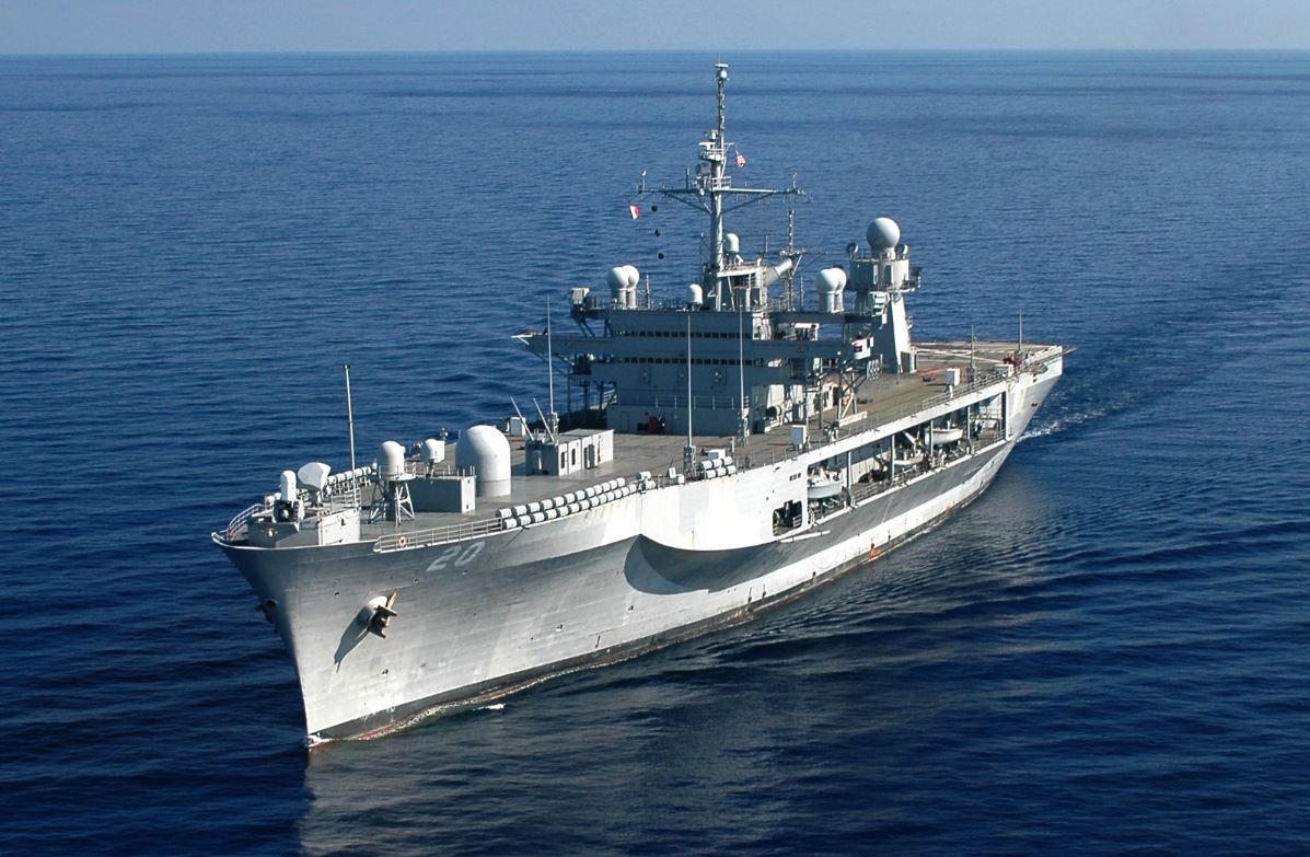 Αντιτορπιλικό των ΗΠΑ κατέρριψε drones μετά από επιθέσεις εναντίον πλοίων στην Ερυθρά Θάλασσα