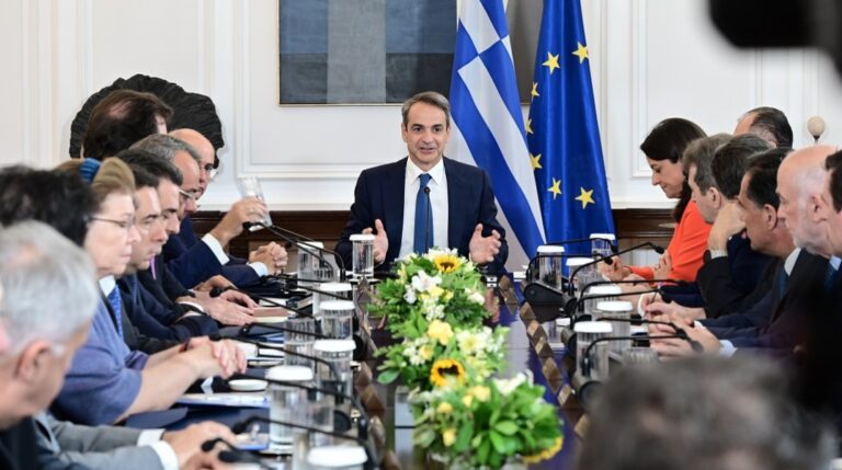 Σήμα Μητσοτάκη για επιτάχυνση μεταρρυθμίσεων: Στο επίκεντρο η βελτίωση της καθημερινότητας – Παρεμβάσεις και μέτρα