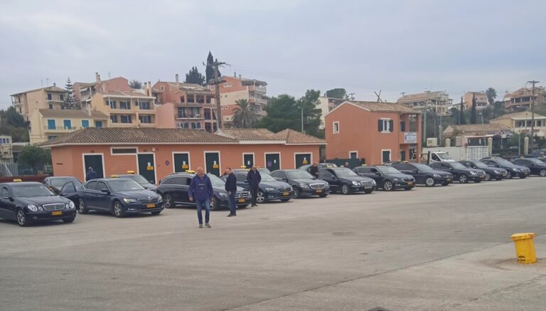 Κέρκυρα: Σε κινητοποίηση οι ιδιοκτήτες ταξί