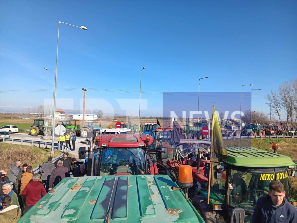 Καρδίτσα: Ένταση μεταξύ αγροτών και αστυνομίας στο κόμβο του Ε-65