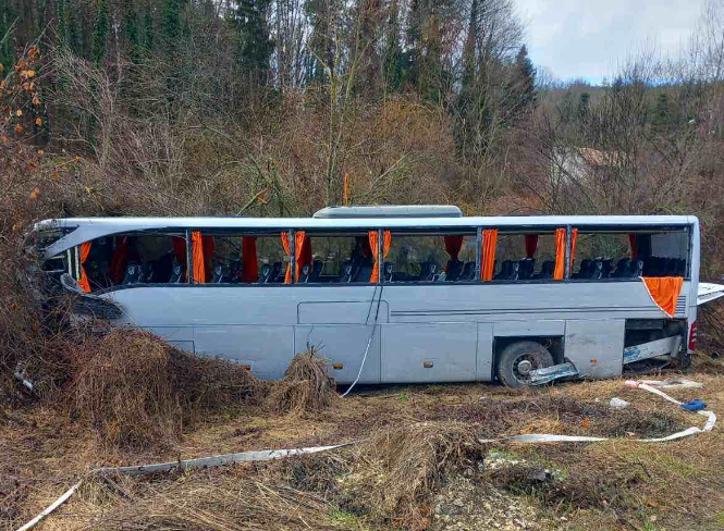 Βουλγαρία: Τροχαίο μεταξύ λεωφορείου και φορτηγού – Οκτώ Έλληνες και δύο Ρουμάνοι τραυματίες