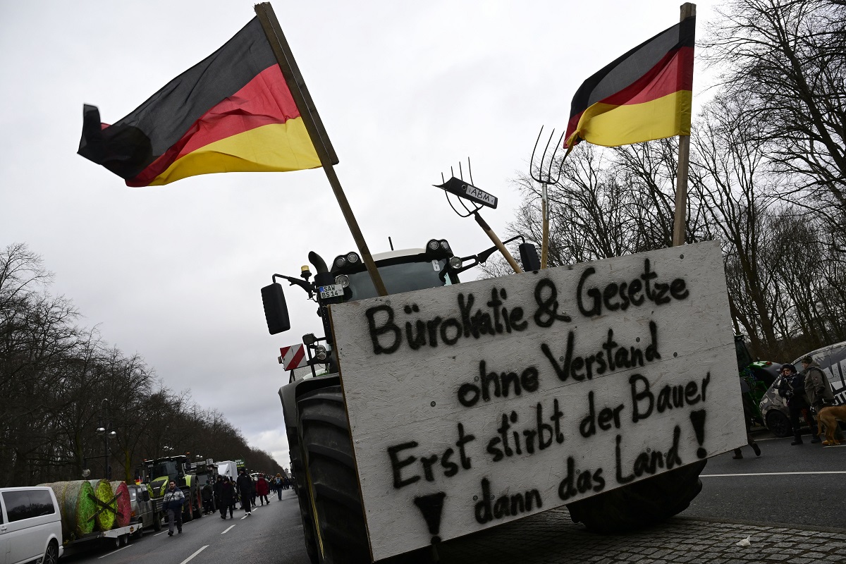 Προειδοποίηση γερμανών αγροτών στην κυβέρνηση Σολτς: «Οι διαδηλώσεις ήταν μόνο οι προσεισμοί, έρχεται έκρηξη»