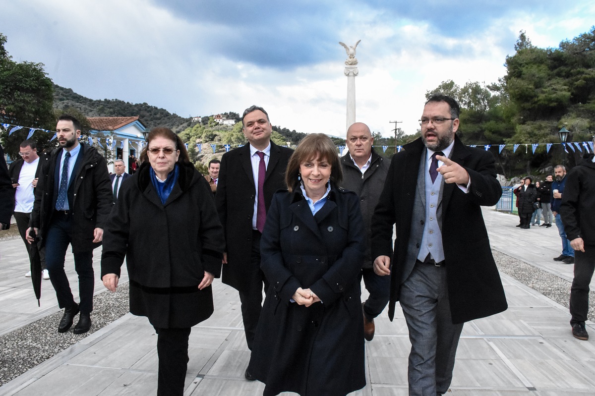 ΠΑΡΟΥΣΙΑ ΤΗΣ ΠΡΟΕΔΡΟΥ ΤΗΣ ΔΗΜΟΚΡΑΤΙΑΣ ΚΑΤΕΡΙΝΑΣ ΣΑΚΕΛΛΑΡΟΠΟΥΛΟΥ Η ΕΚΔΗΛΩΣΗ ΓΙΑ ΤΗΝ ΑΠΟΔΟΣΗ ΤΟΥ ΕΡΓΟΥ "ΑΝΑΔΕΙΞΗ ΚΑΣΤΡΟΥ ΠΙΑΔΑ, ΝΕΑΣ ΕΠΙΔΑΥΡΟΥ, Δ. ΕΠΙΔΑΥΡΟΥ, Π.Ε. ΑΡΓΟΛΙΔΑΣ" (ΒΑΣΙΛΗΣ ΠΑΠΑΔΟΠΟΥΛΟΣ / EUROKINISSI)