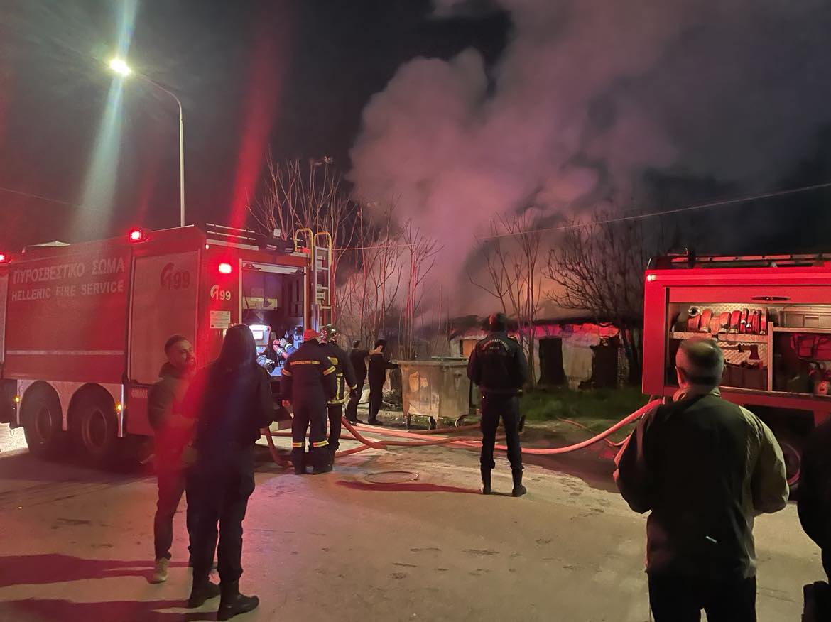 Αλεξανδρούπολη: Φωτιά ξέσπασε σε εγκαταλειμμένο σπίτι