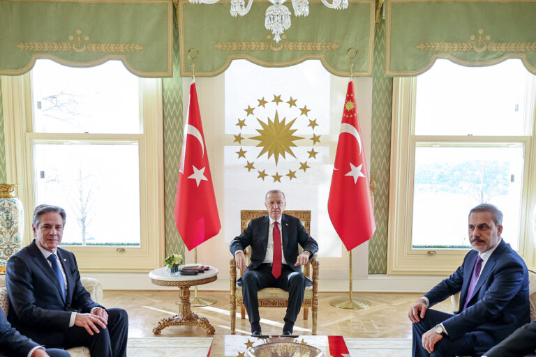 Α. Μπλίνκεν: Επισκέφτηκε την Τουρκία – Στην ατζέντα τα F16 και η ένταξη της Σουηδίας στο ΝΑΤΟ