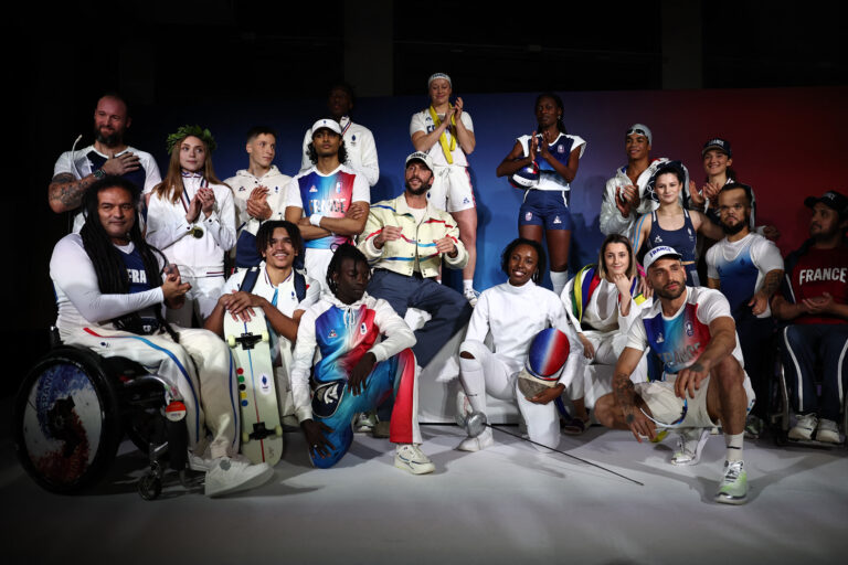 Γάλλοι Ολυμπιονίκες στην Εβδομάδα Μόδας του Παρισιού: Τι θα φορέσουν στους Ολυμπιακούς Αγώνες