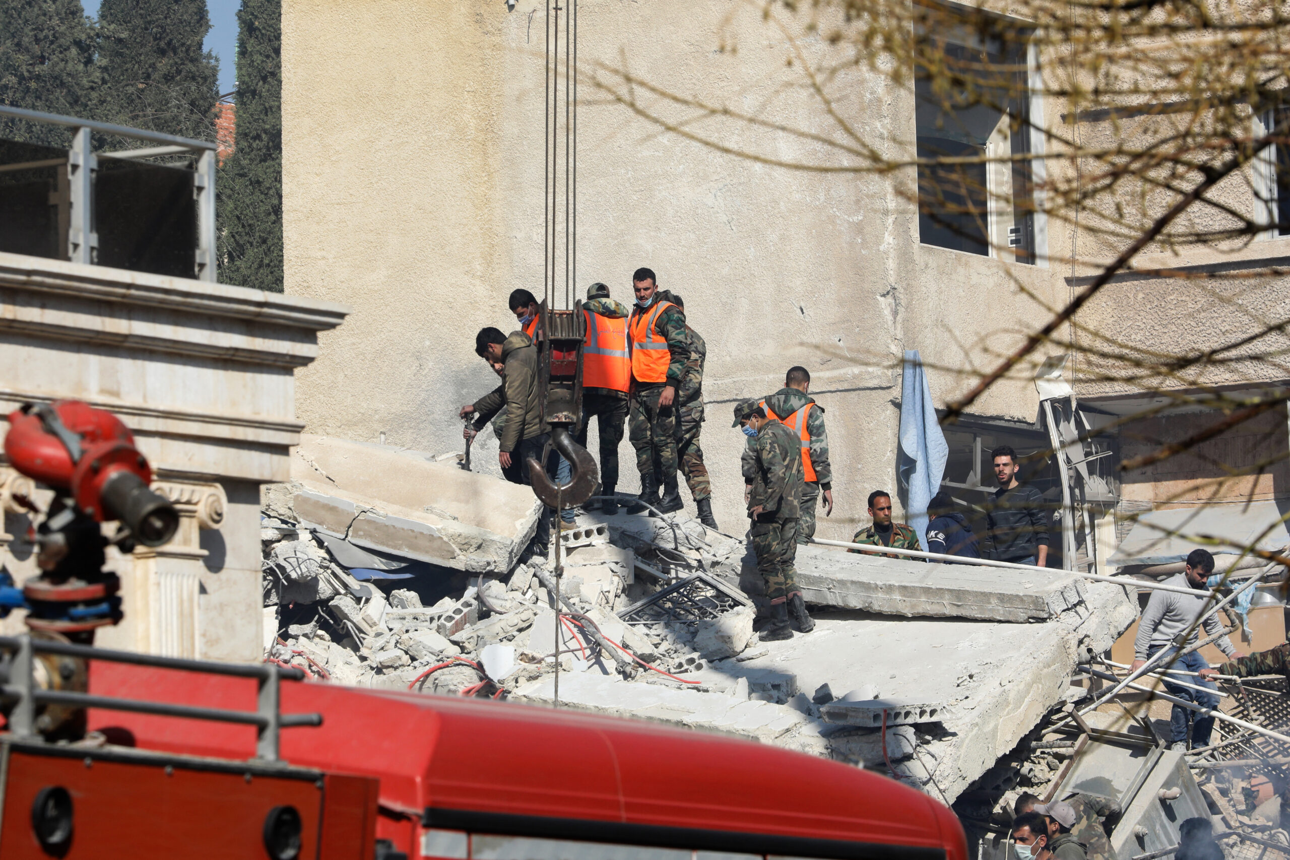 Ιράν – Αεροπορικό πλήγμα στη Συρία: Η Τεχεράνη κατηγορεί το Ισραήλ και απειλεί με αντίποινα