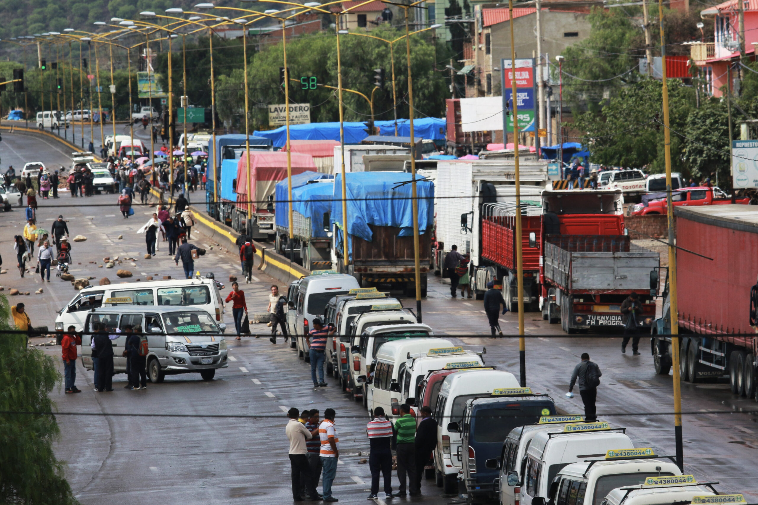 Επεισόδια στη Βολιβία από υποστηρικτές του πρώην προέδρου Μοράλες – Δύο νεκροί, έντεκα τραυματίες και μπλόκα στους δρόμους