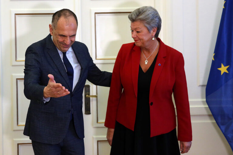 Σε εξαιρετικό κλίμα η συνάντηση Γεραπετρίτη – Johansson