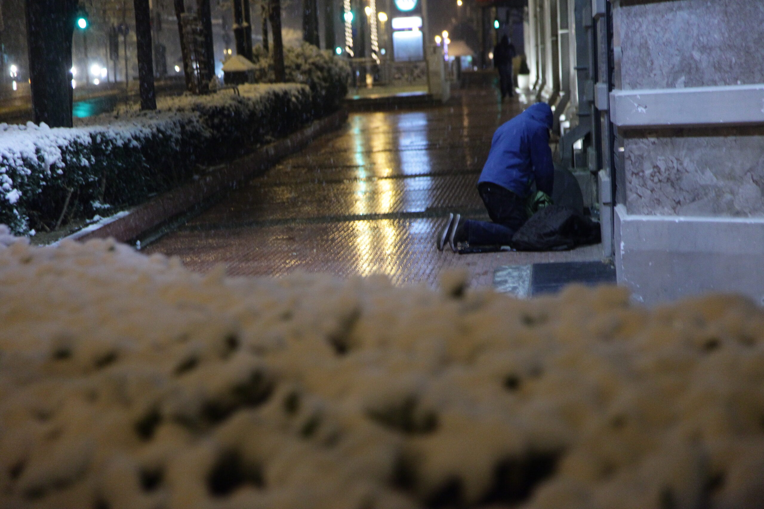 Δήμος Αθηναίων: Σε αυξημένη ετοιμότητα για την  προστασία των αστέγων λόγω του ψύχους