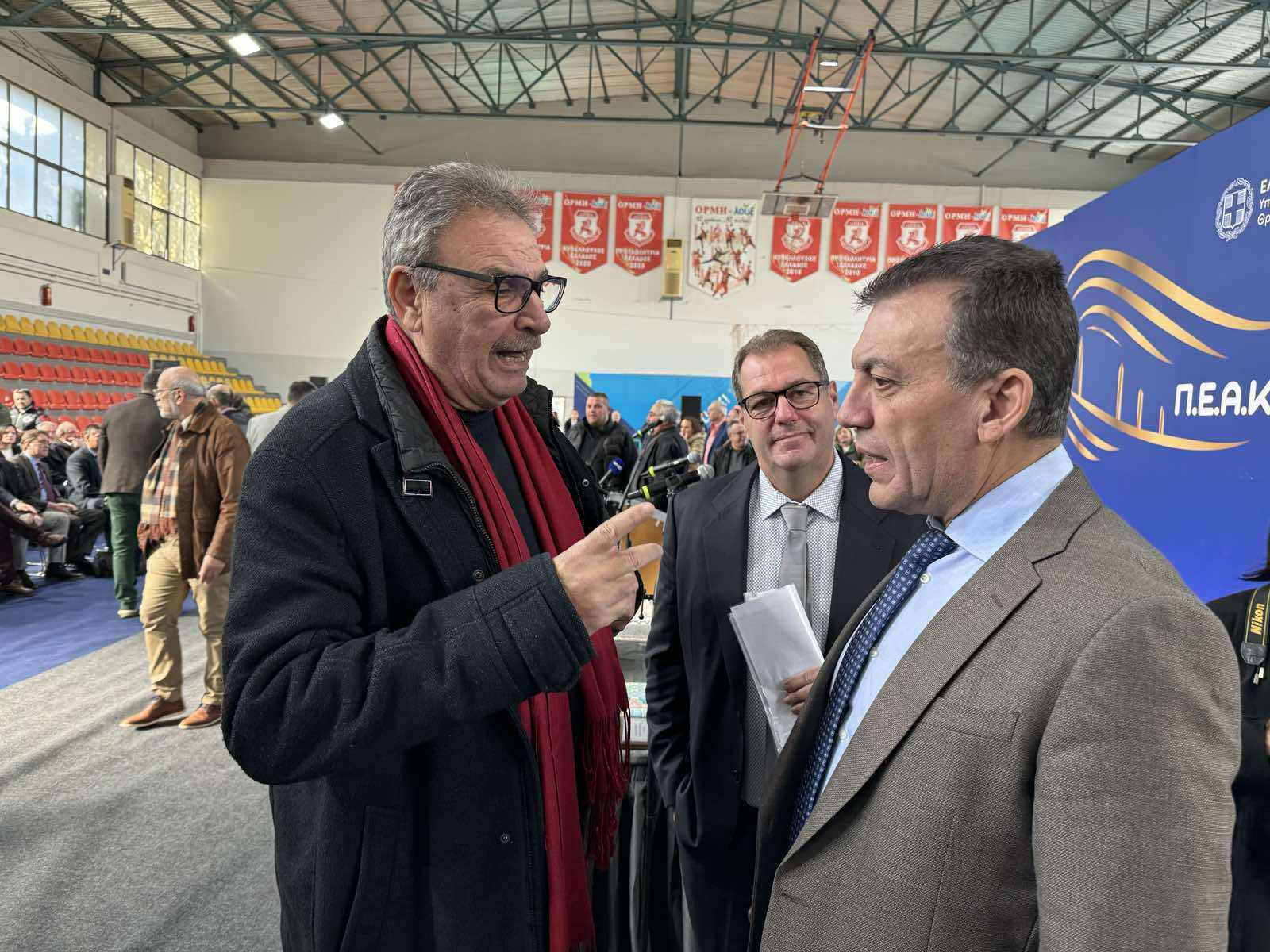 Πάτρα: Ο Υφυπουργός Αθλητισμού Γιάννης Βρούτσης επισκέφτηκε αθλητικές εγκαταστάσεις