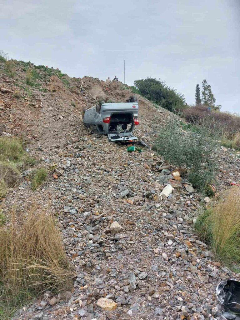 Κερατέα: Νεκρός απεγκλωβίστηκε άνδρας από όχημα μετά από τροχαίο