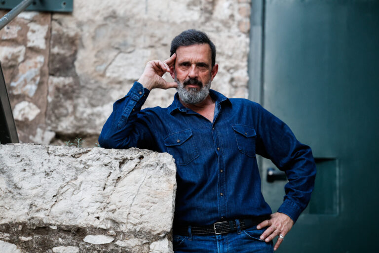 Λεωνίδας Κακούρης: Τι δηλώνει για την αποχώρησή του από την παράσταση «Βασιλιάς Ληρ»