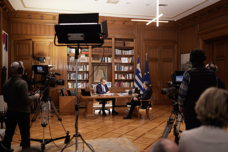 Συνέντευξη του πρωθυπουργού στον Γιώργο Κουβαρά