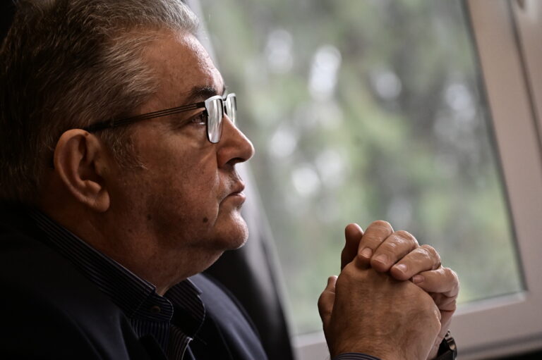 Δ. Κουτσούμπας: Tις κουμπαριές και τις ζεϊμπεκιές τις διαδέχτηκε η ένταση και η σύγκρουση