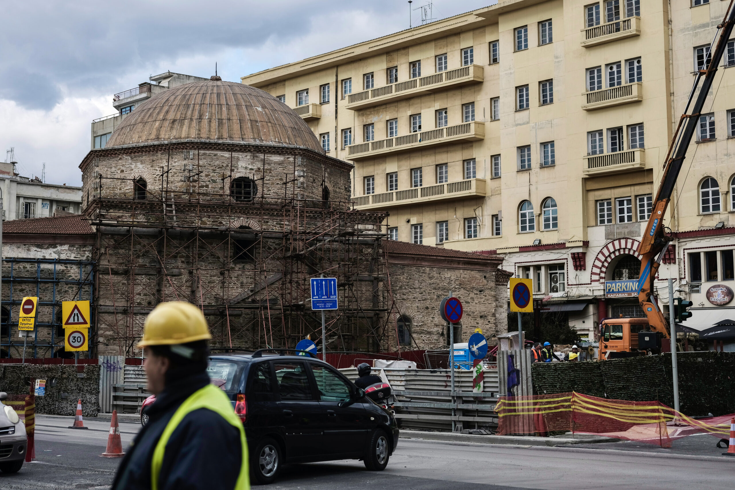 Δεκαοκτώ χρόνια μετά την έναρξη των εργασιών του Μετρό, απελευθερώνεται ο χώρος του εργοταξίου στην Εγνατία και την Βενιζέλου