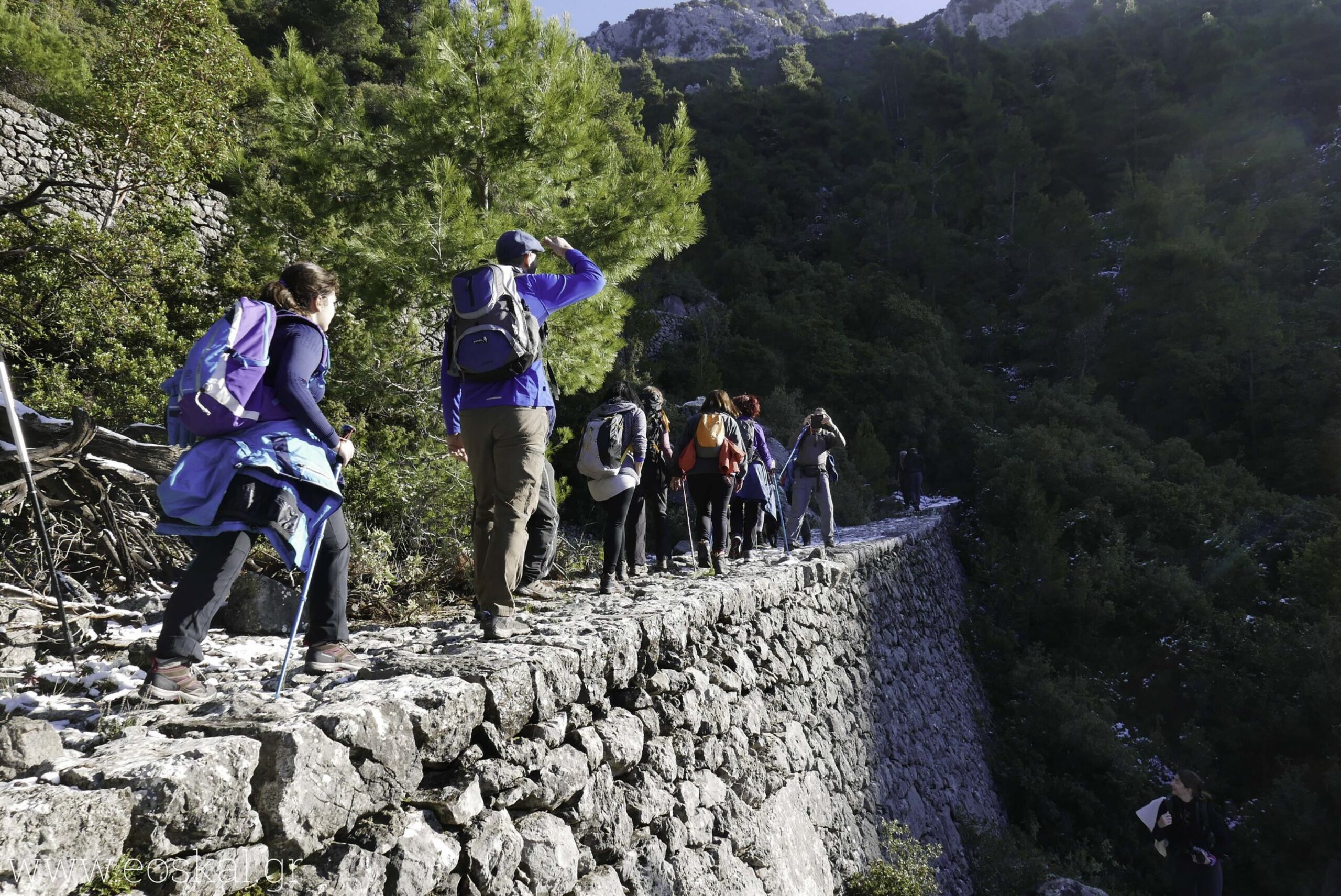 Πεζοπορία στο λιθόστρωτο καλντερίμι Μπίλιοβο με τον Ορειβατικό Σύλλογο Καλαμάτας