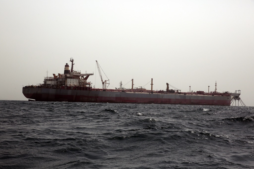 WSJ: Τα δεξαμενόπλοια της Shell δεν θα περνούν στο εξής από την Ερυθρά Θάλασσα