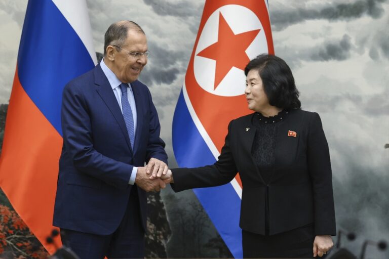 Στη Ρωσία η υπουργός Εξωτερικών της Βόρειας Κορέας