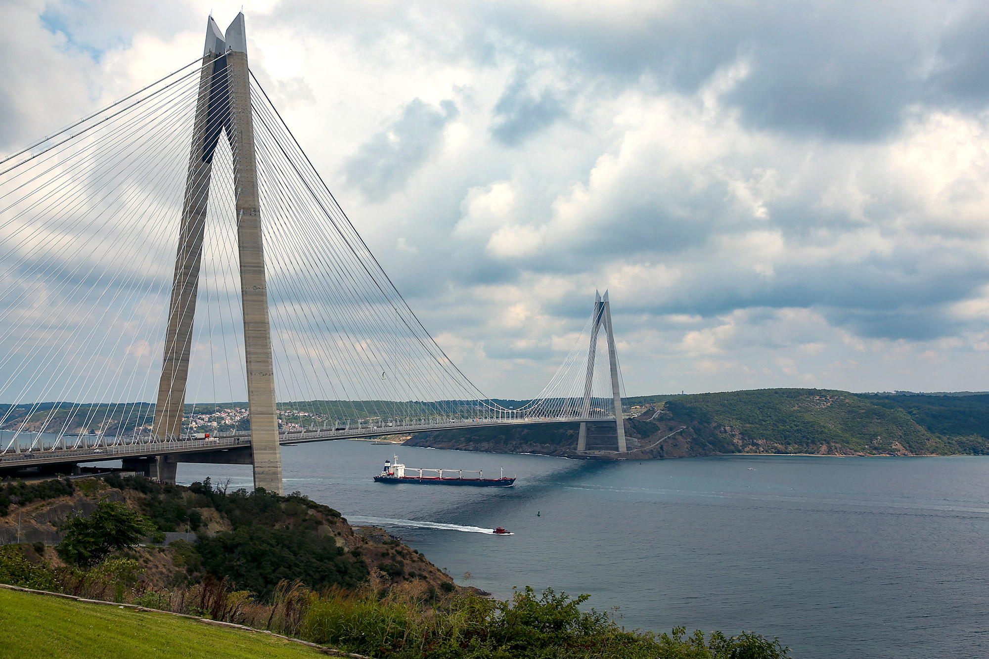Boshporus_Straits-Yavuz-Sultan-Selim-Bridge-file-AP-Photo-Emrah-Gurel
