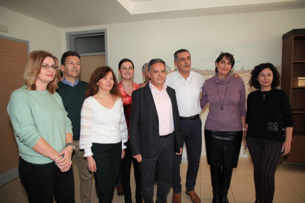 Ευχές απο πολίτες και φορείς στον περιφερειάρχη Θεσσαλίας Δημ. Κουρέτα