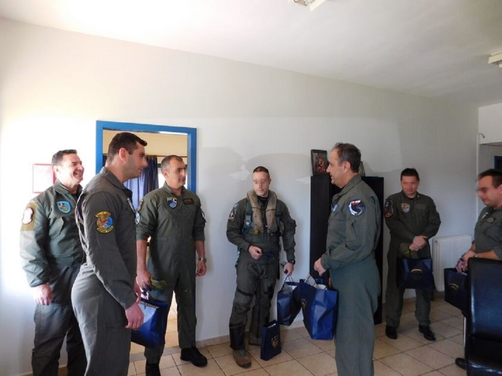 Στην Κρήτη ο Αρχηγός ΓΕΑ – Πέταξε με F-16 στη Λήμνο