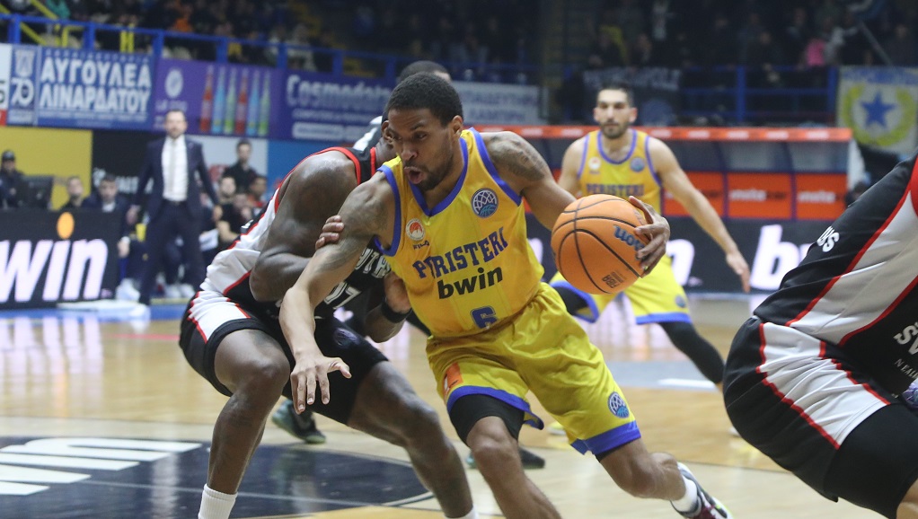 Champions League: Πρώτη νίκη με 76-73 την Καρσίγιακα και συνέχεια στο όνειρο για το Περιστέρι