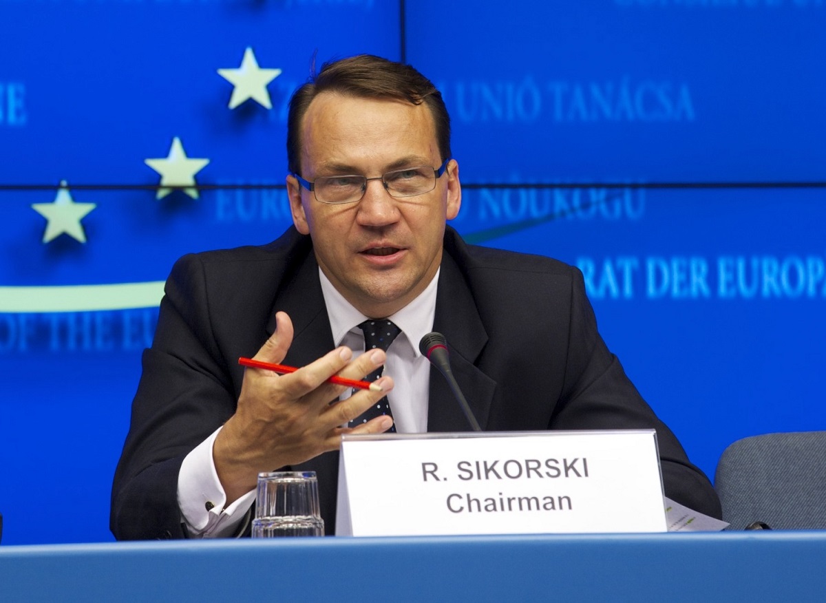 Polands minister of foering afairs Radoslav Sikorski