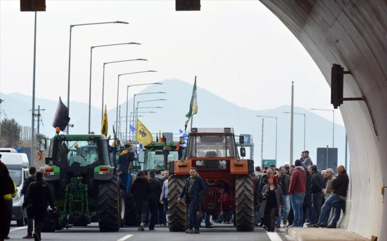 Κλιμάκωση των κινητοποιήσεων αποφάσισαν οι αγρότες – Ανοιχτή στον διάλογο η κυβέρνηση