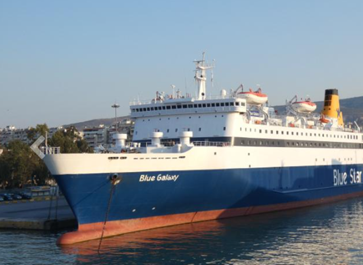 Αποκαταστάθηκε η βλάβη στο οχηματαγωγό πλοίο Blue Galaxy – Aπέπλευσε με 571 επιβάτες από Ηράκλειο για Πειραιά